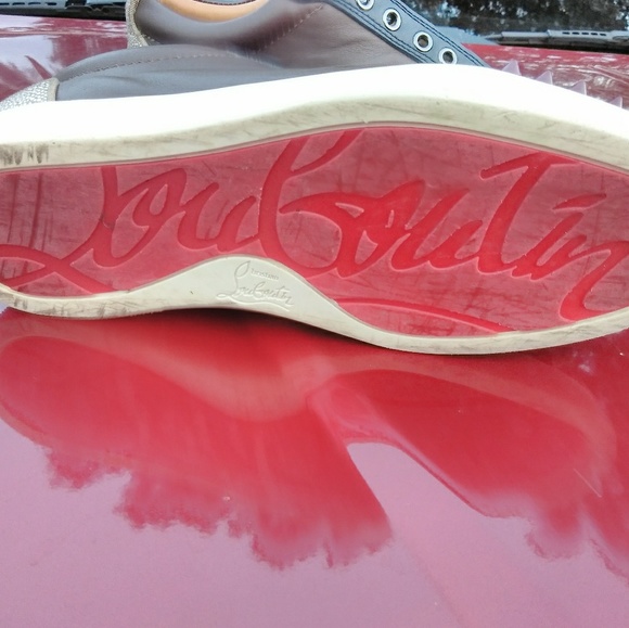 Christian Louboutin - Picture 4 of 4